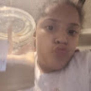 Meet your Posher, Sabrina